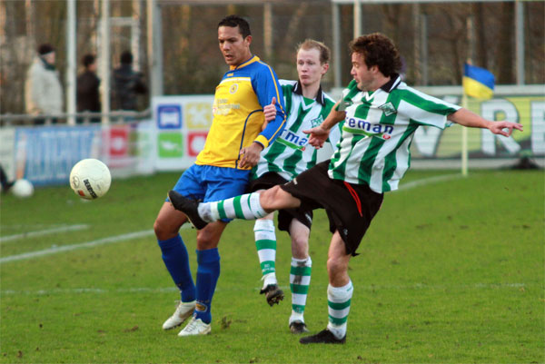 FC Lisse - SC Genemuiden (Foto Helmich Lubberts).